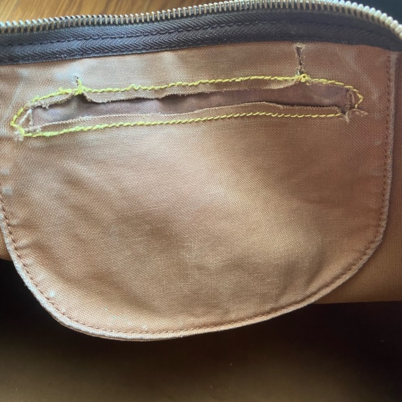 Authenticate Louis Vuitton Speedy 35 - Picture 10 of 16